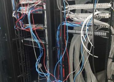 Kimberly Clark, poziom +4, Equal Business Park przy ul. Wielickiej 28B w Krakowie, CAVATINA - szafa RACK