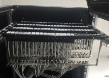 PRODATA, Equal Business Park, ul. Wielicka 28 w Krakowie, CAVATINA - patchpanel zokablwoaniemmiedzianym