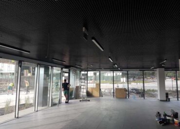SPAR,ul. Wielicka 28 w Krakowie, EQUAL BUSINESS PARK - CAVATINA sala spzredaży sklepu